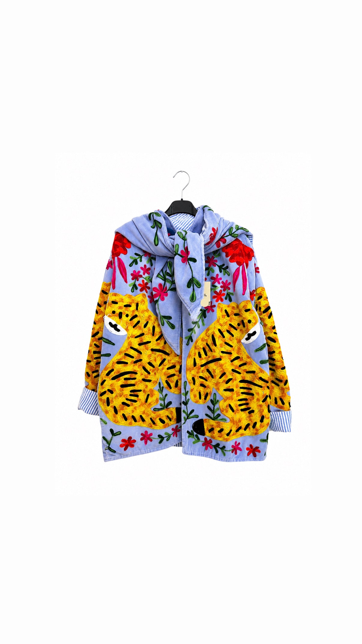 Jacket suede embroidery lion