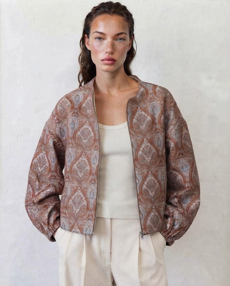 Jacket embroidered goblein