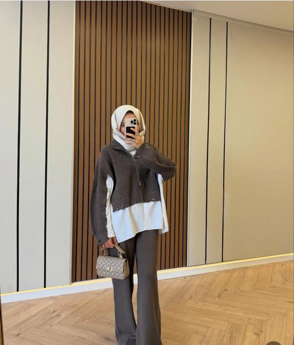 Brown Set attcahed shirt