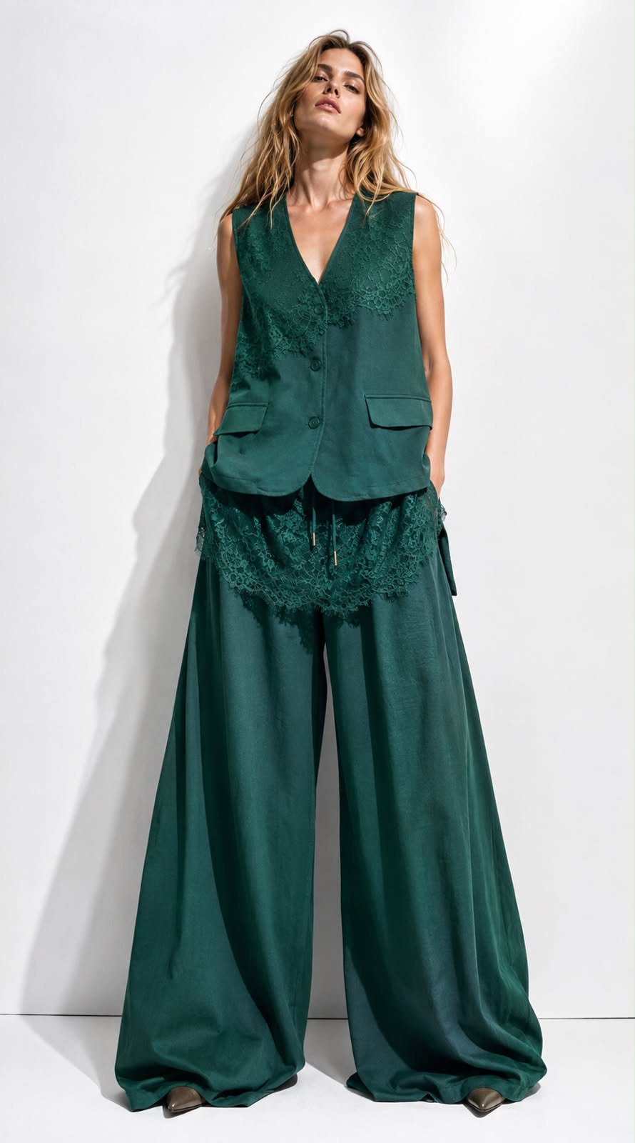 Set green lace