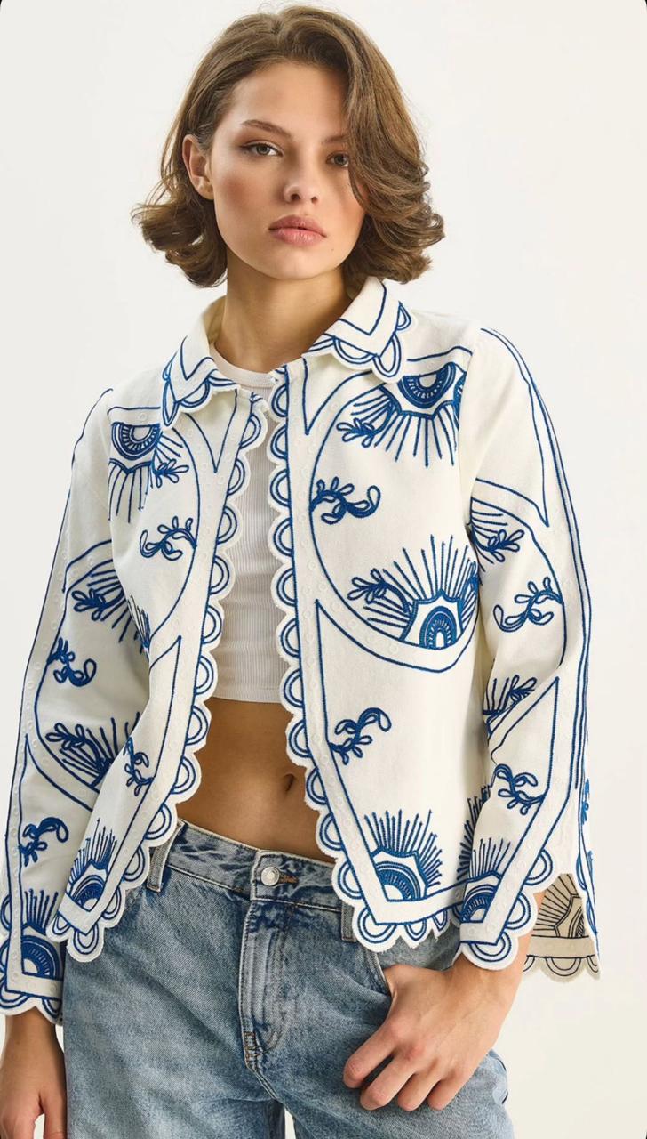 Embroidery Blue Blanc