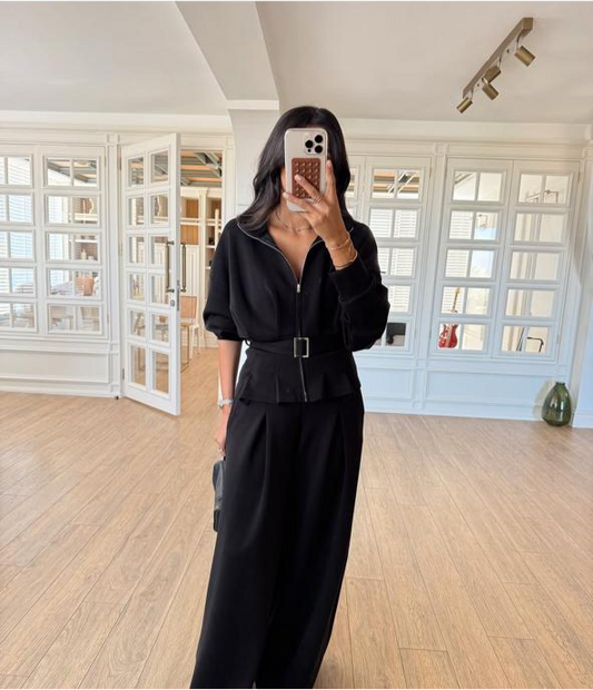 Black set belt