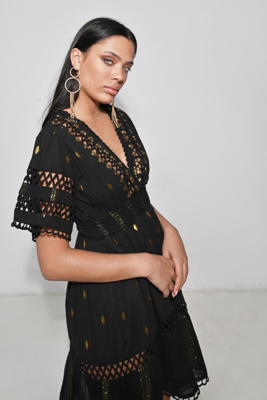 Dress black piticuti