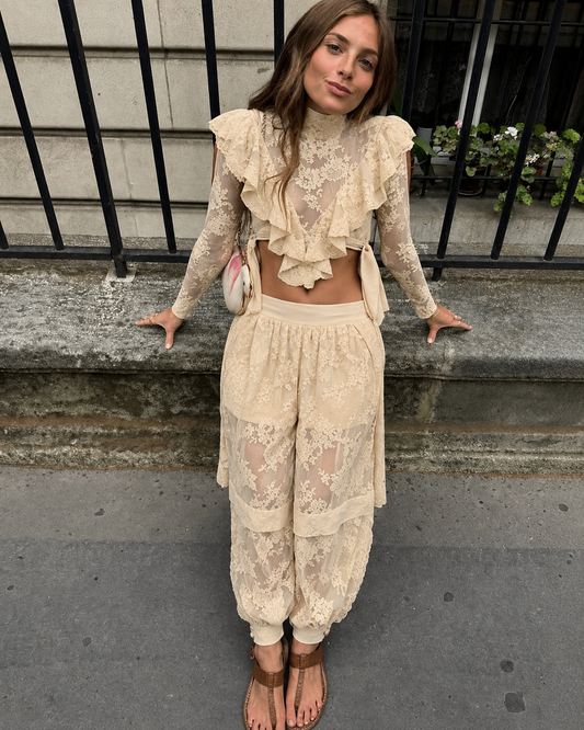 Set lace light beige