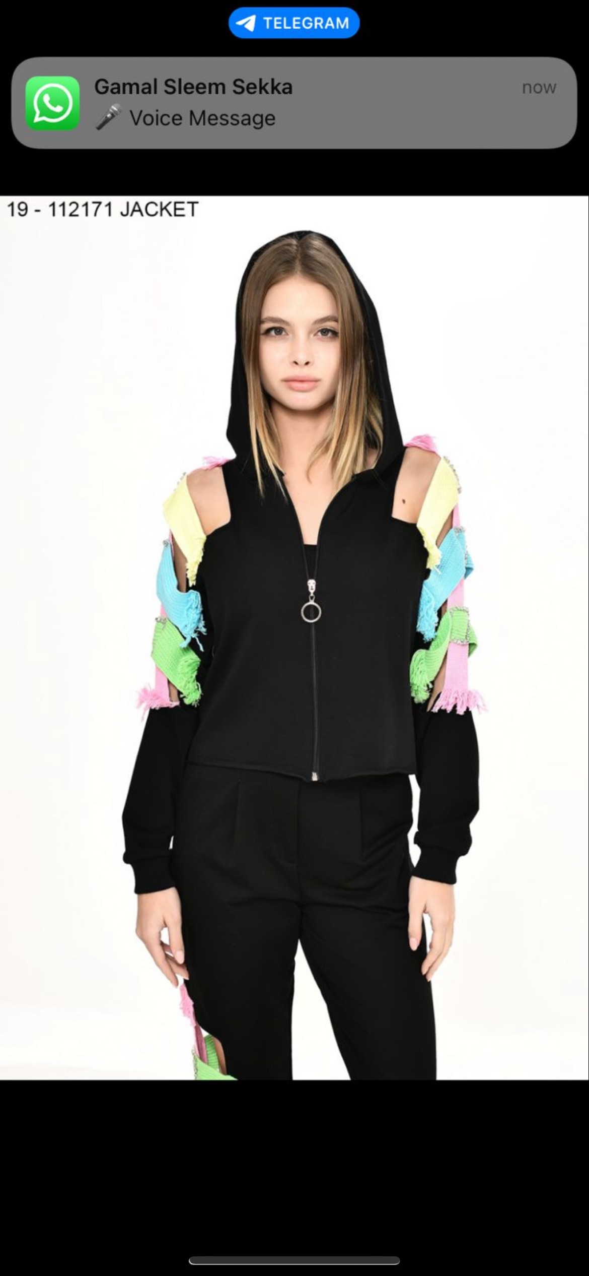 Sweater colorful shoulders