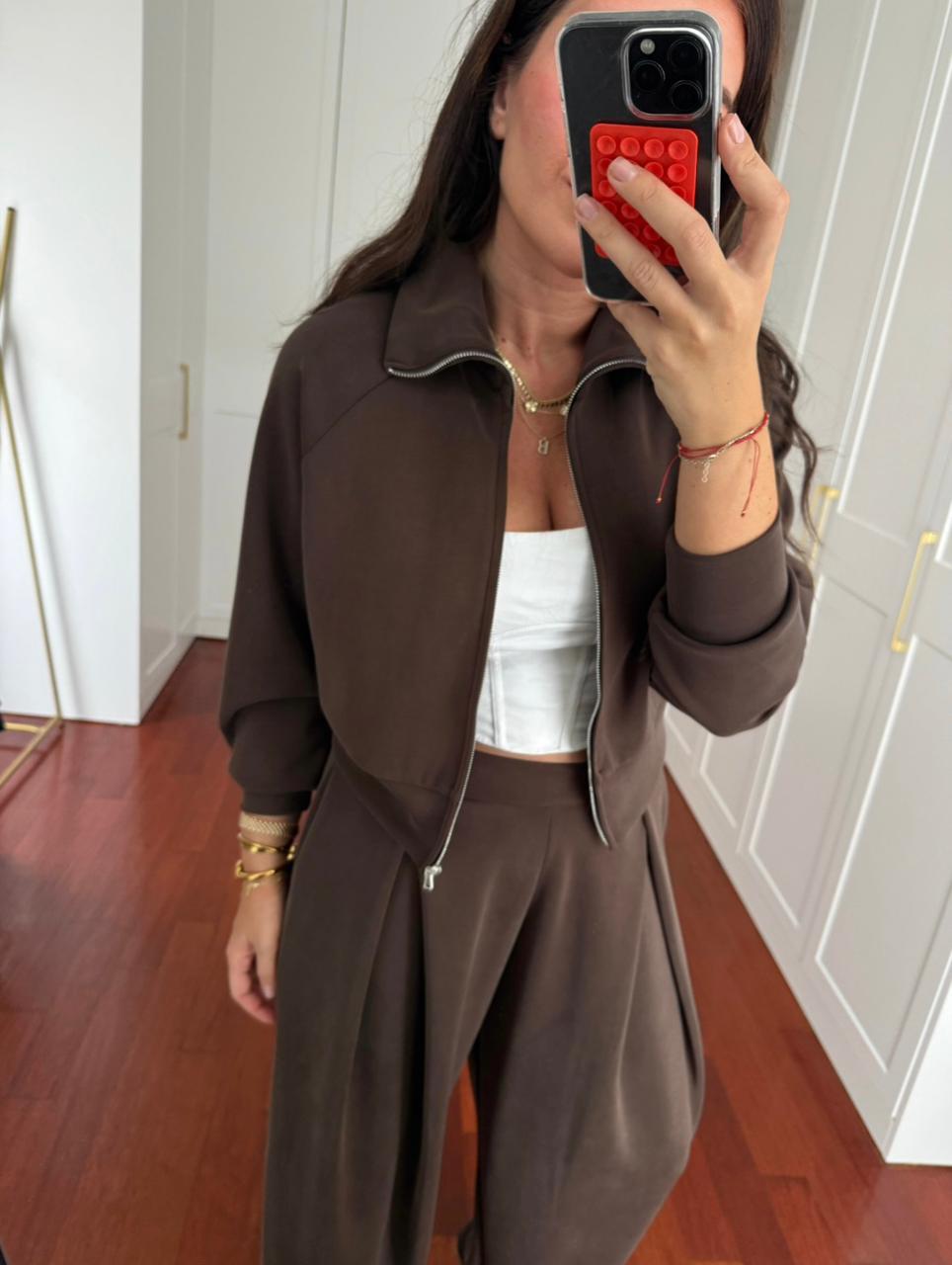 Brown scuba set