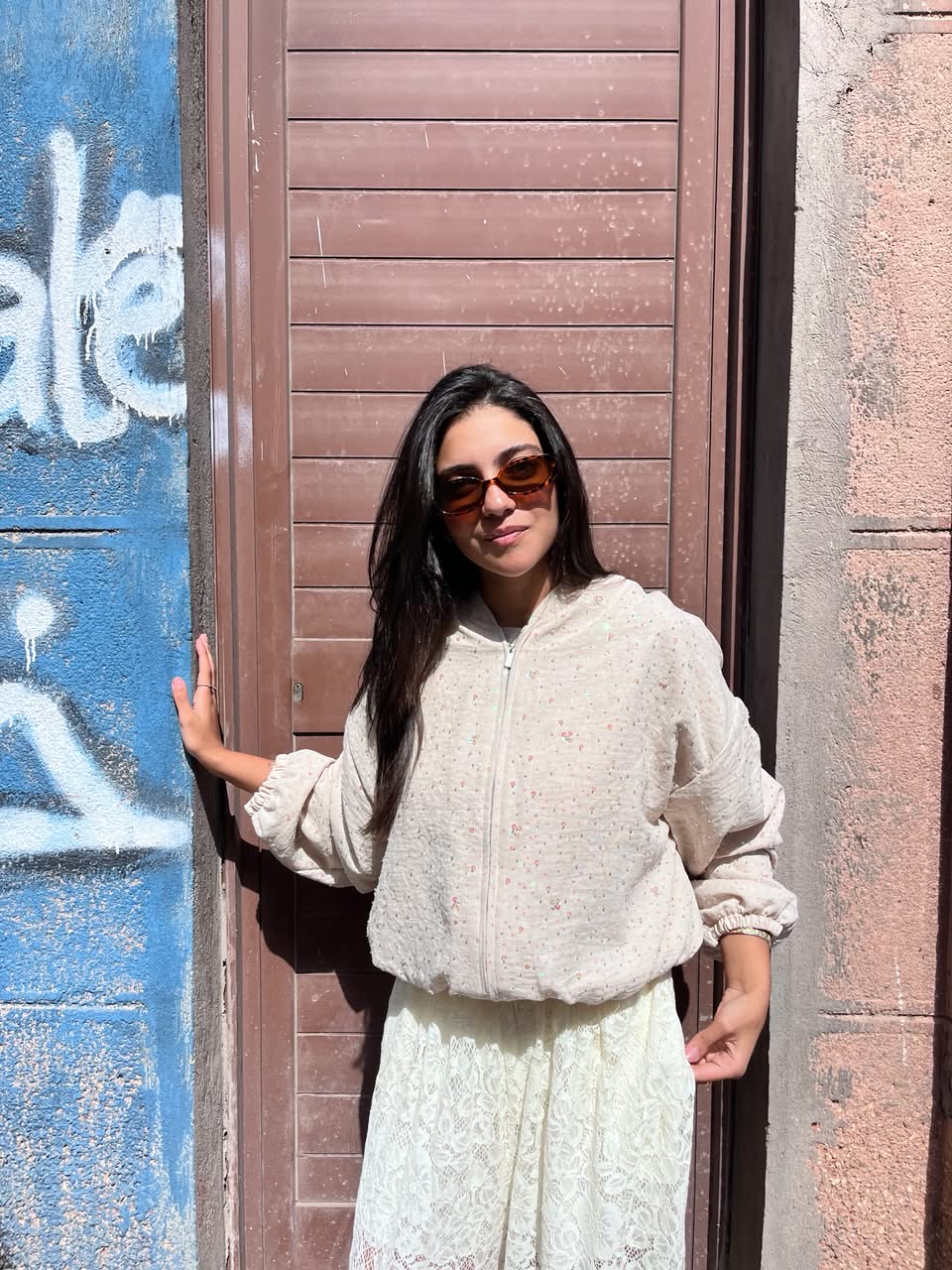 Shirt beige sequins