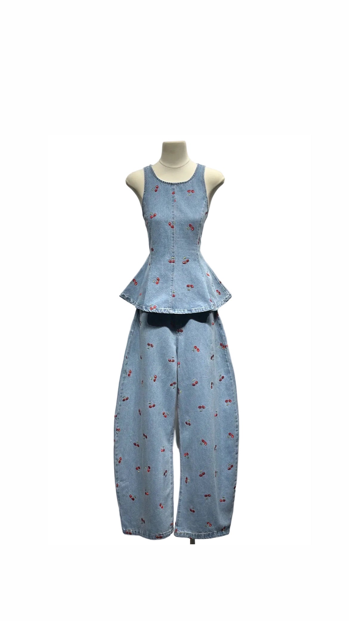 Set blue cherry