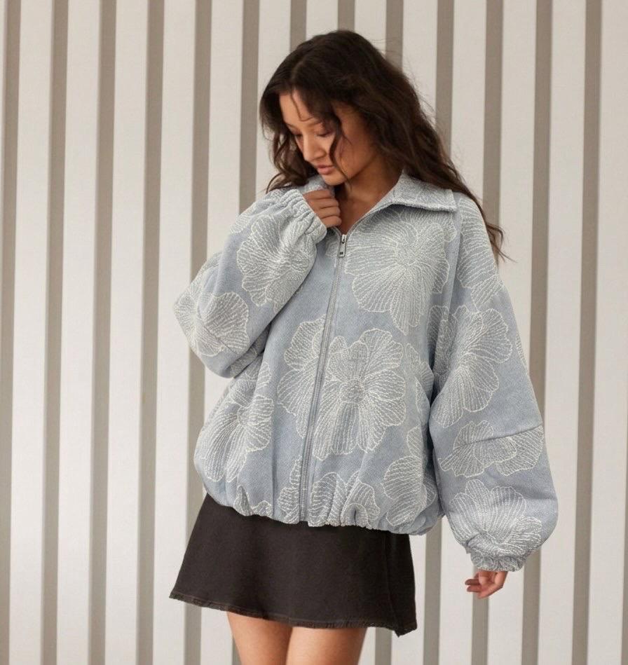 Jacket blue embroidery
