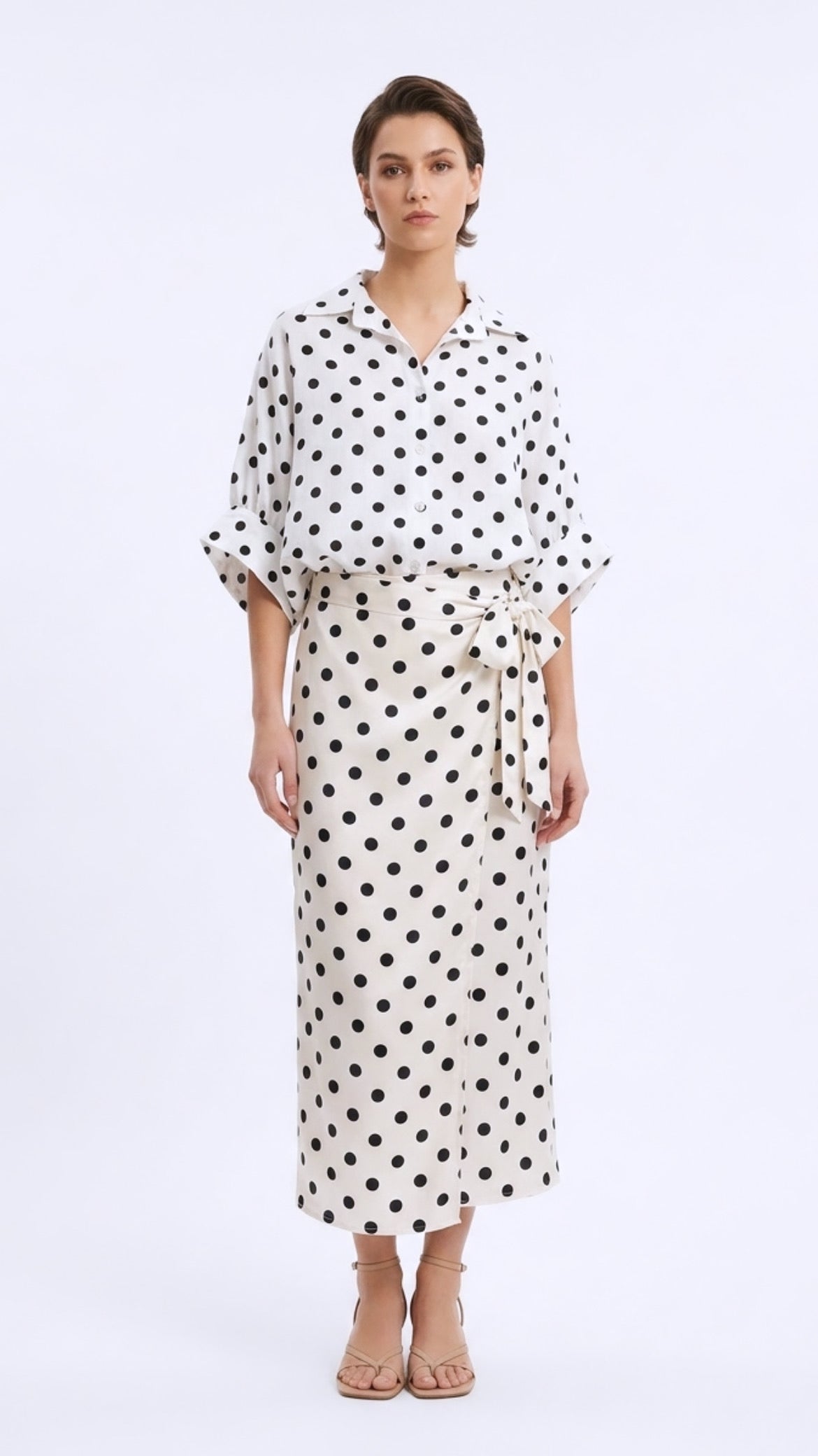 Set polka white