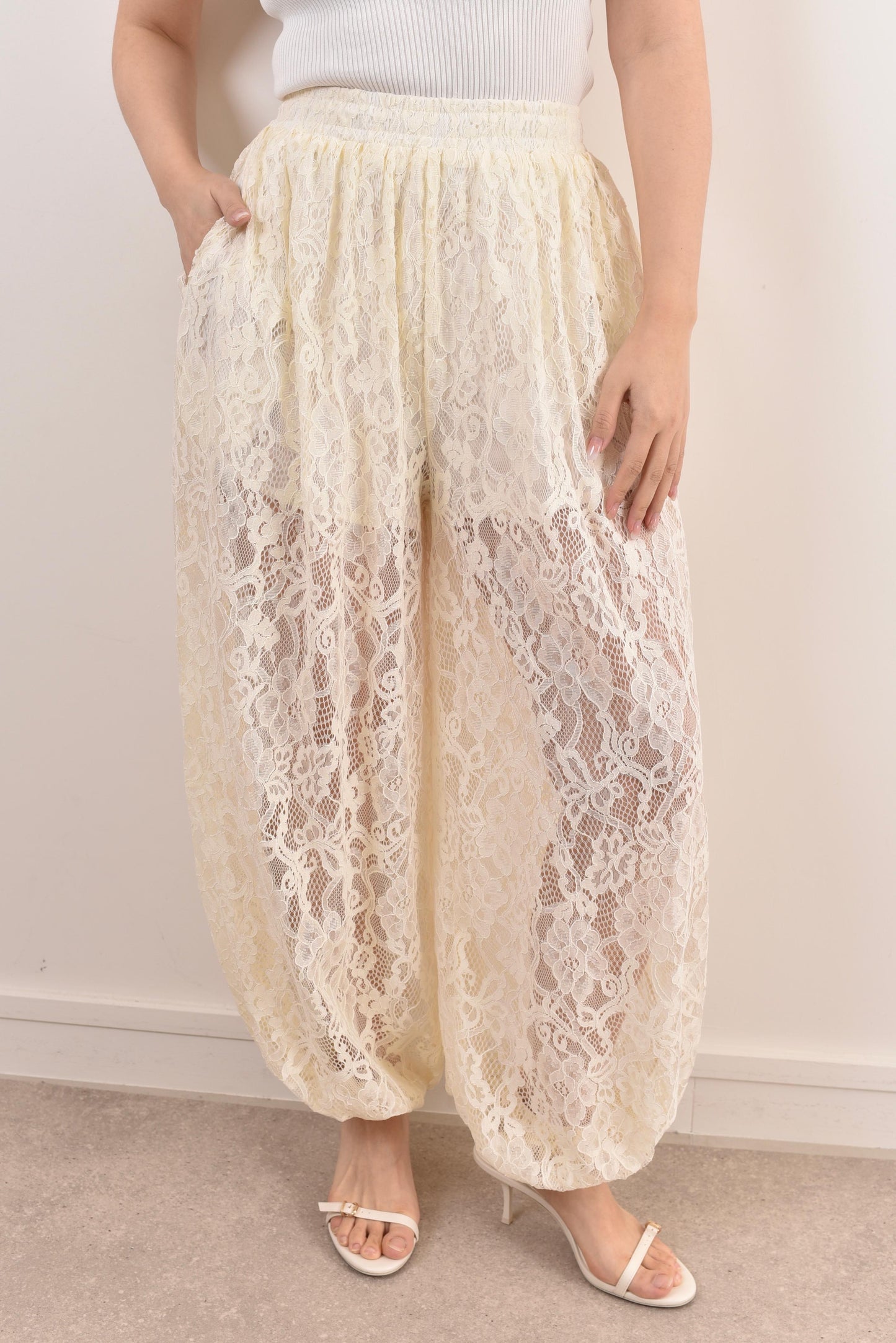 Pants baloon lace offwhite