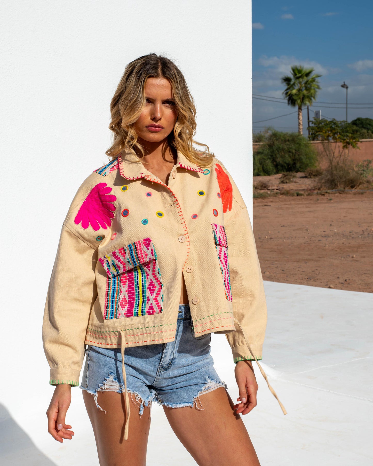 Jacket embroidery beige