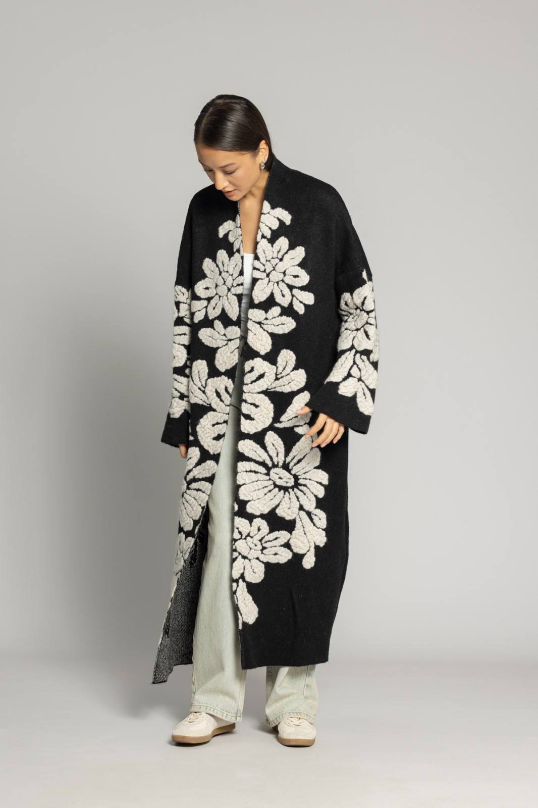 Cardigan embroidery black