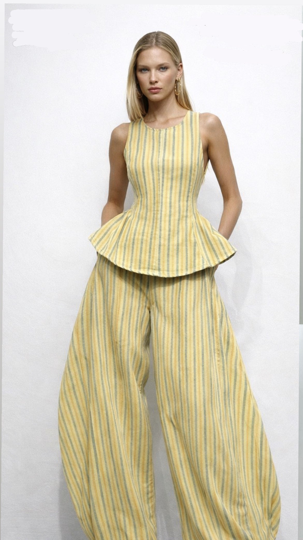 Set yellow stripe