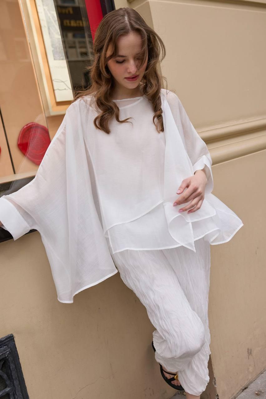 Shirt white ruffels