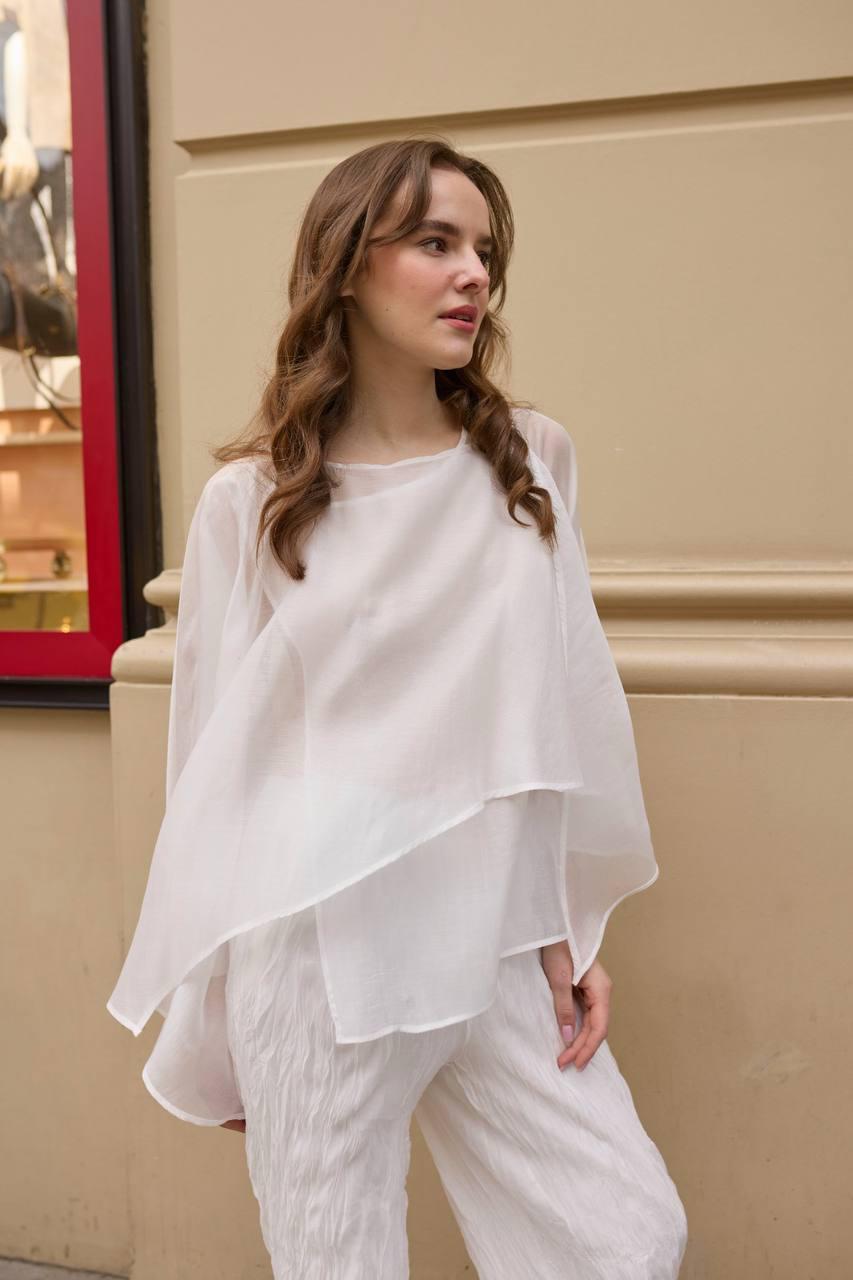 Shirt white ruffels