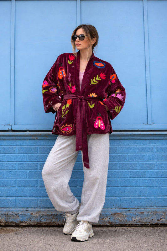 Jacket embroidery bee