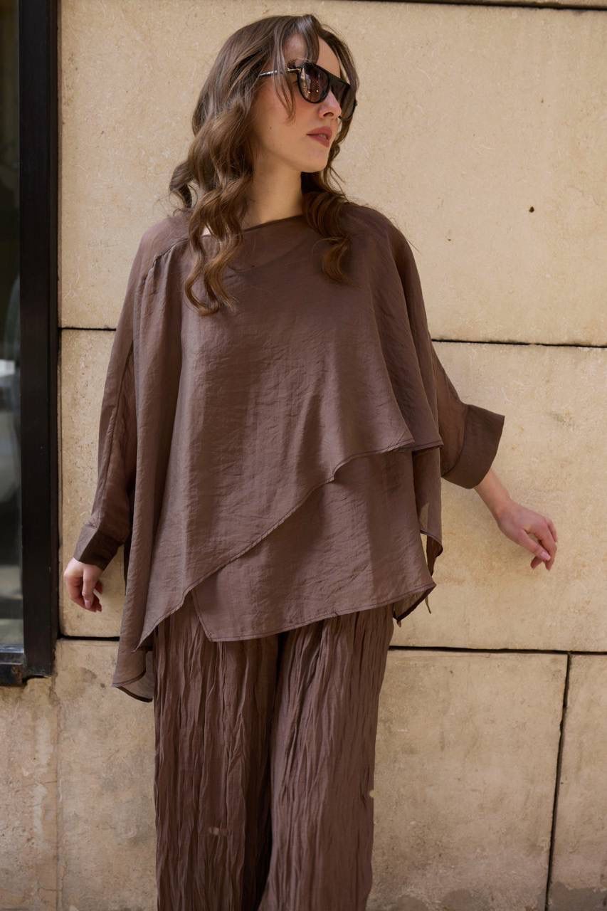 Shirt brown ruffels