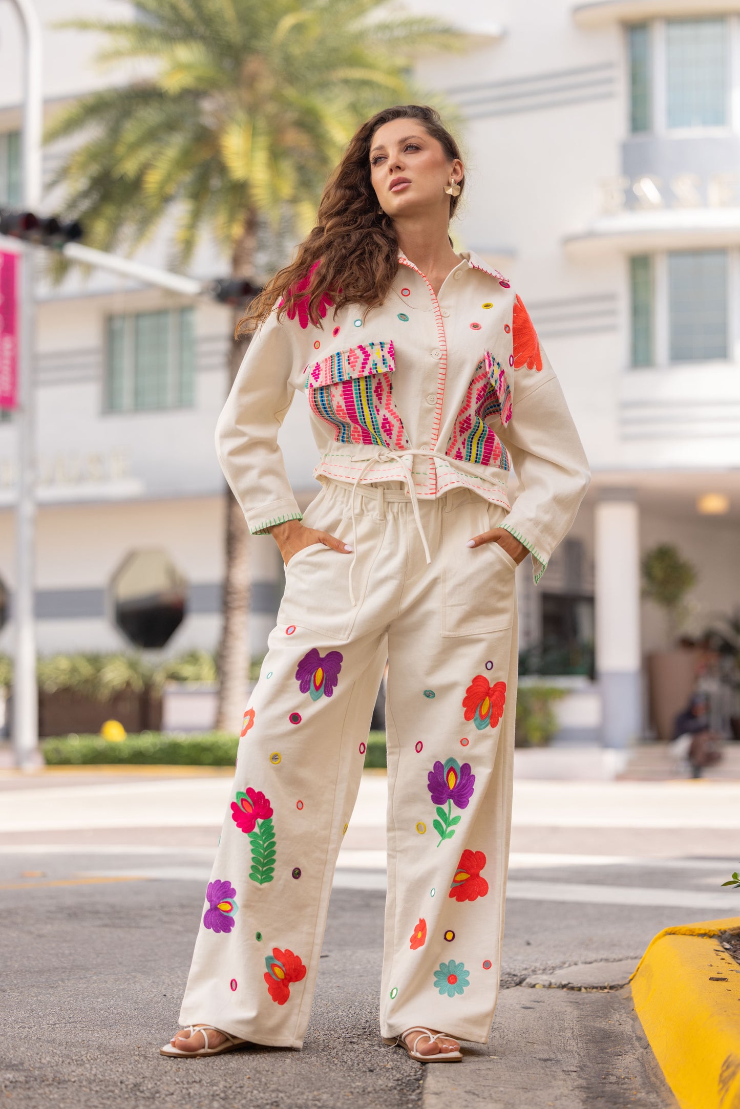 Jacket embroidery white