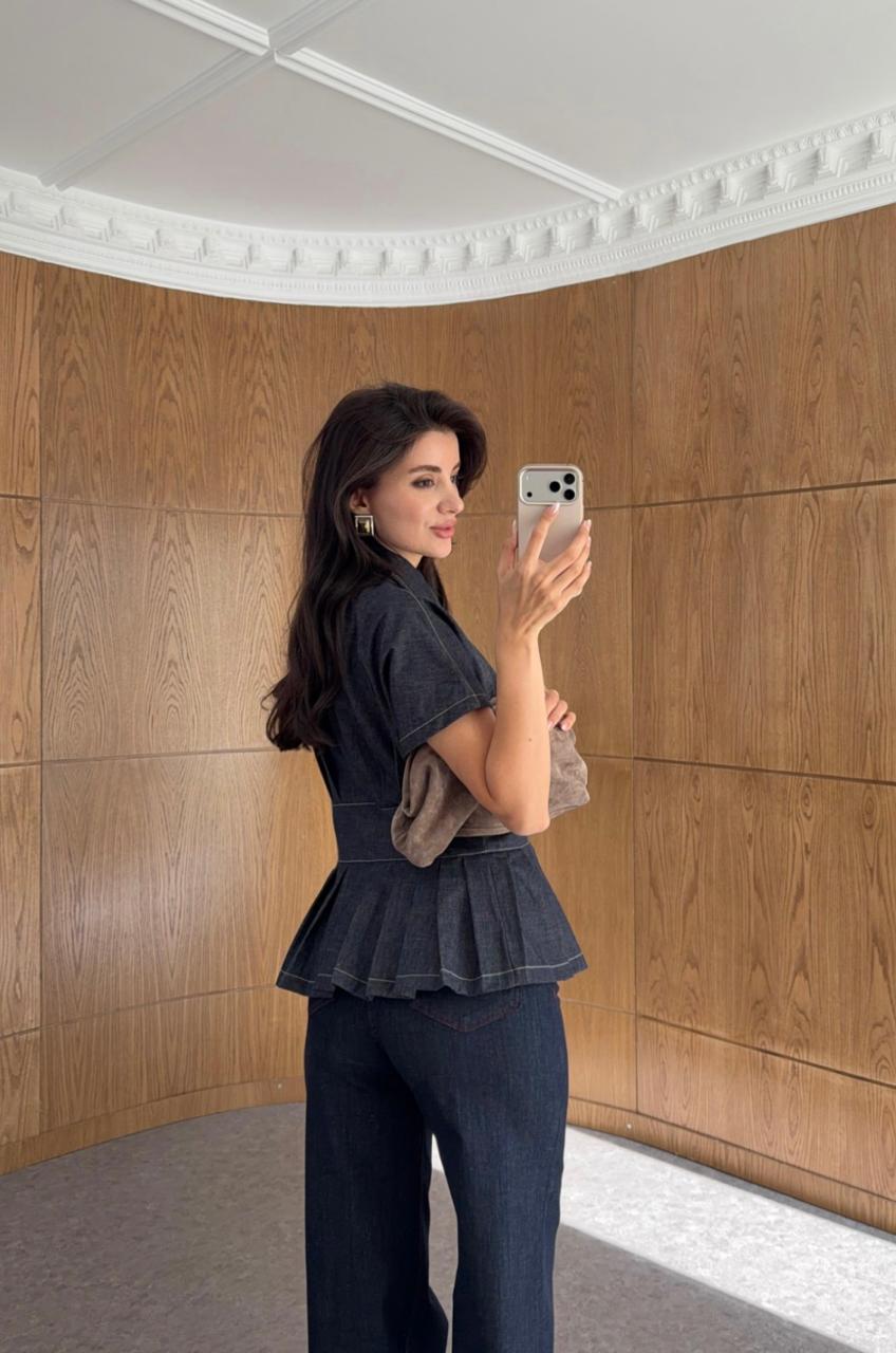 Denim shirt waist ruffles