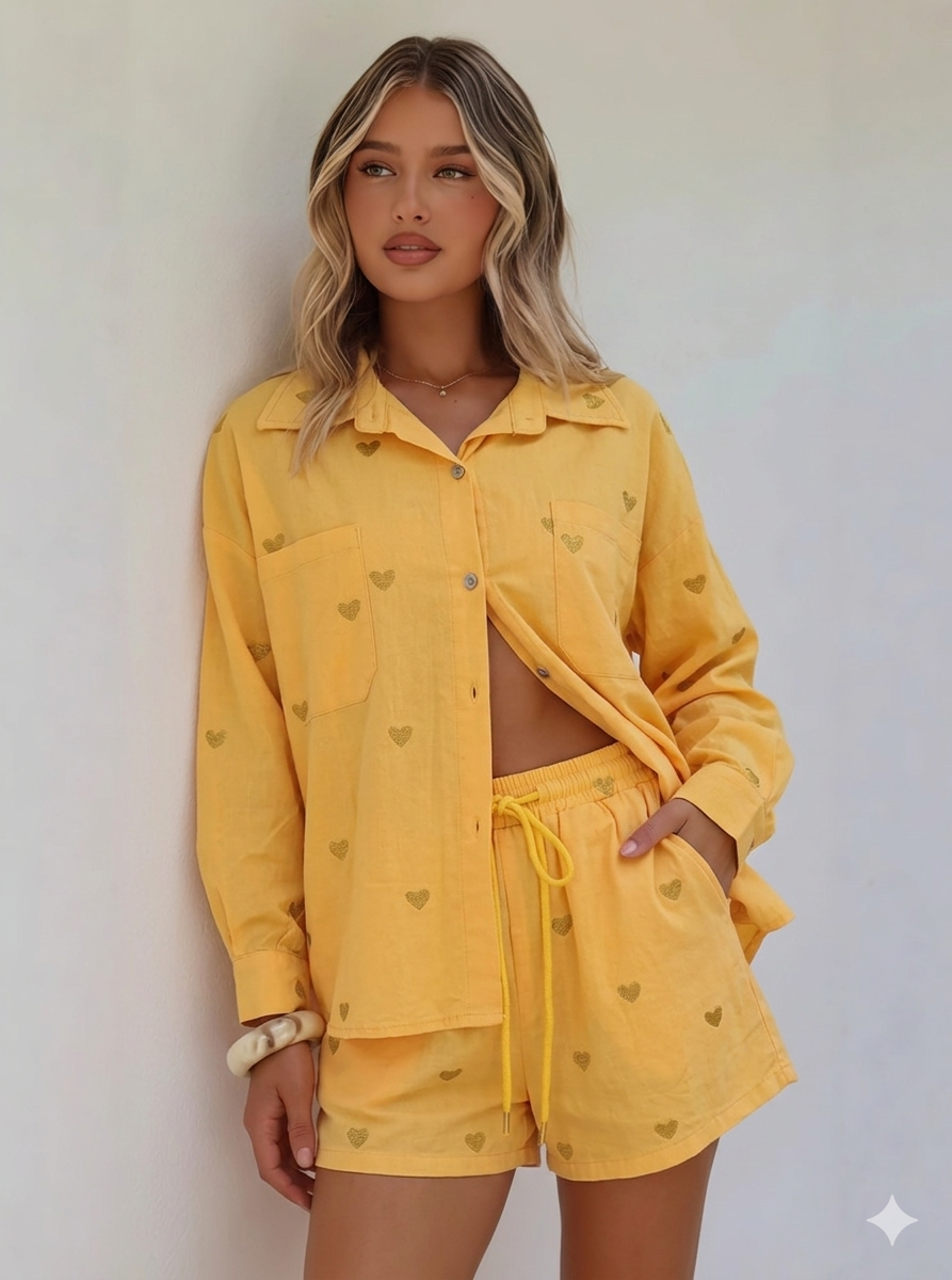Set yellow heart