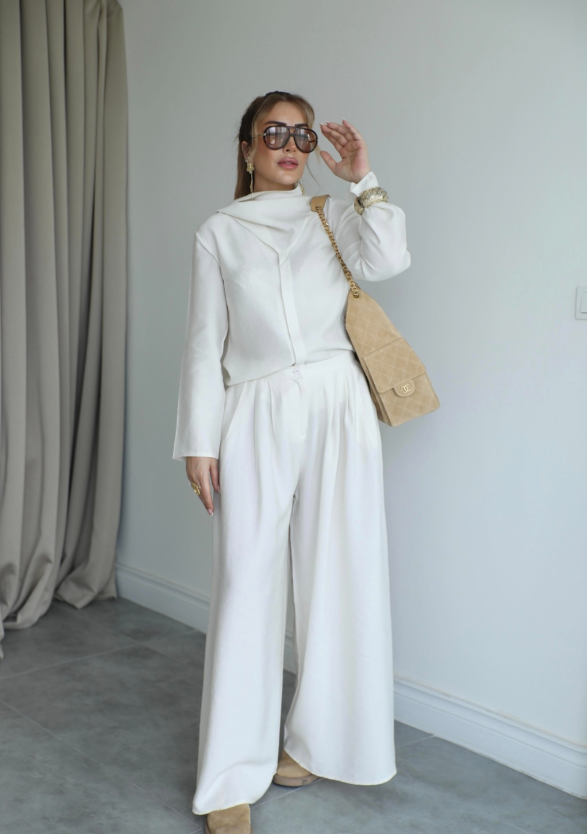 Set offwhite scarf attached