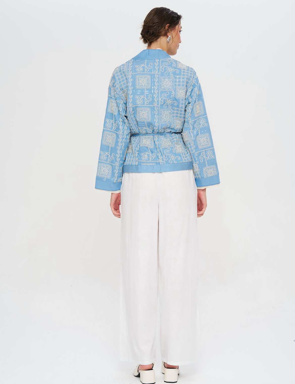 Cardigan embroidery blue