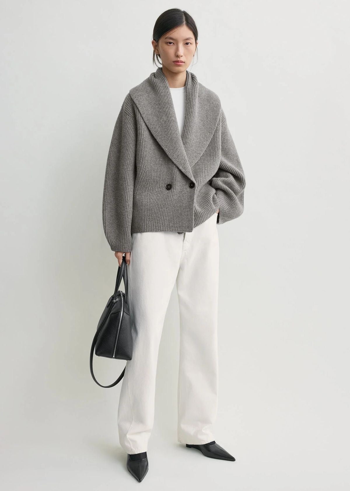 Cardigan grey Wool black button