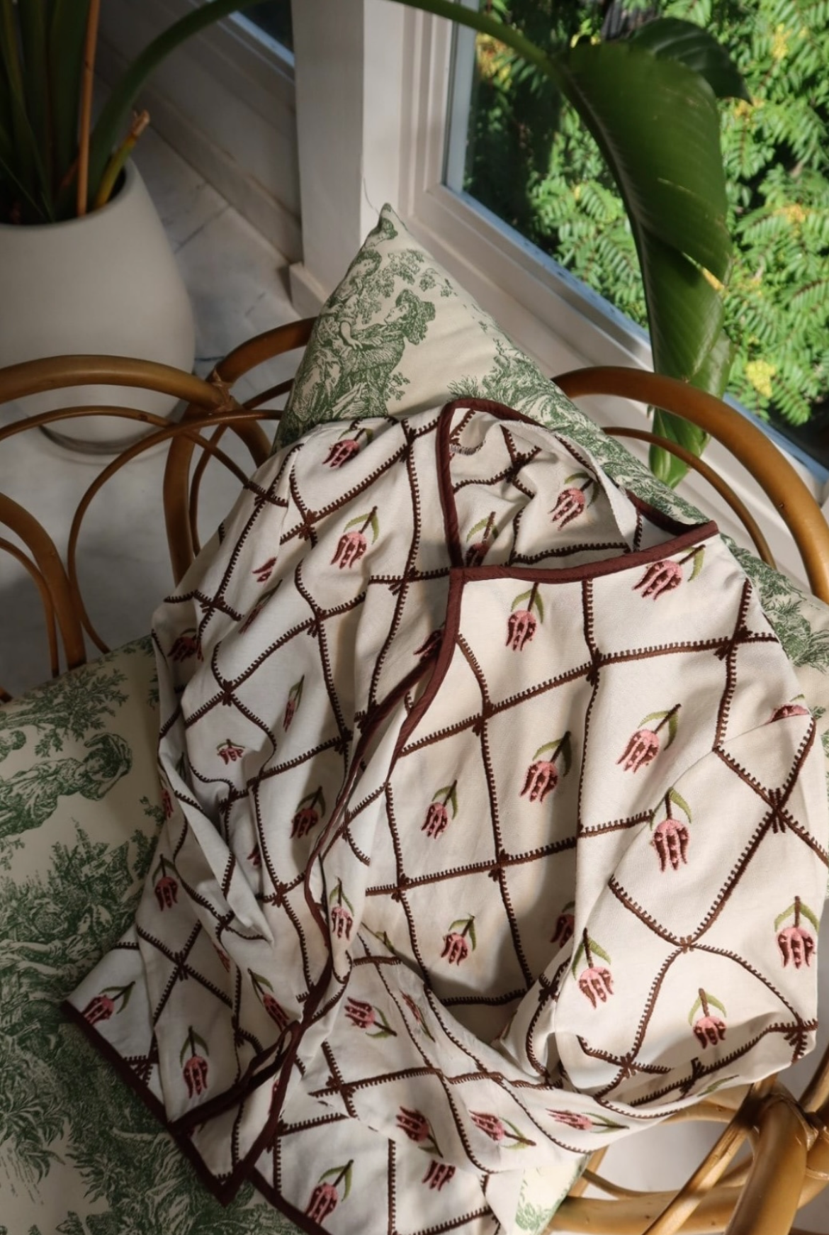 Shirt floral rose brown