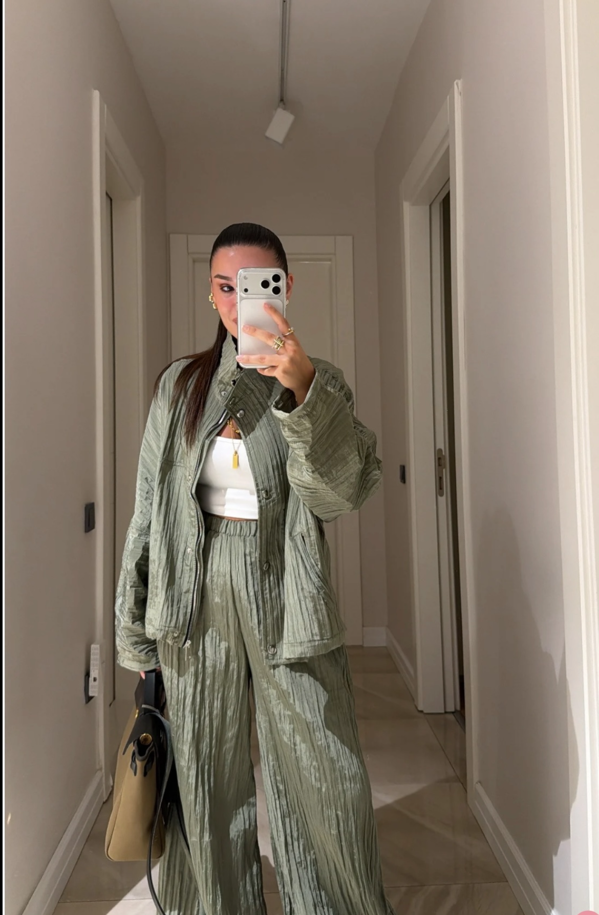 Set olive pleated