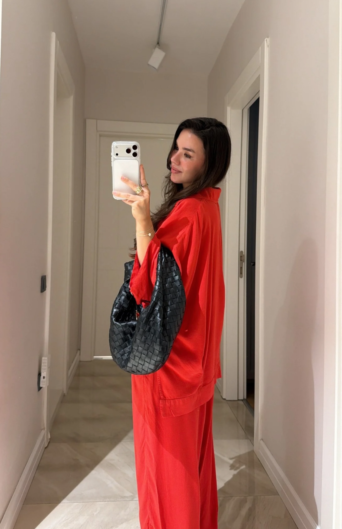 Set red plain
