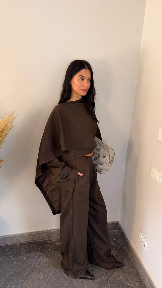Set brown scarf side