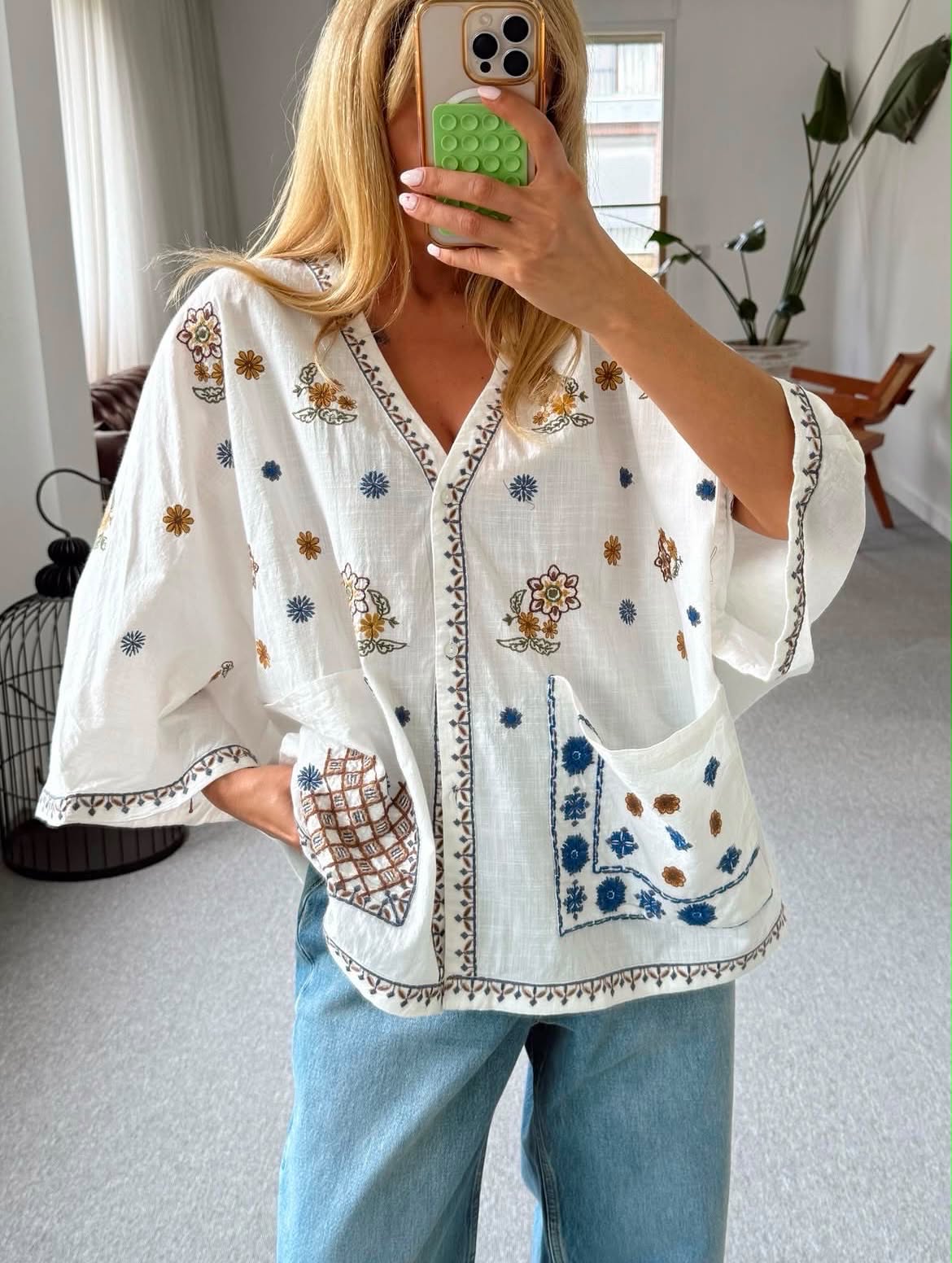 Shirt white embroidery