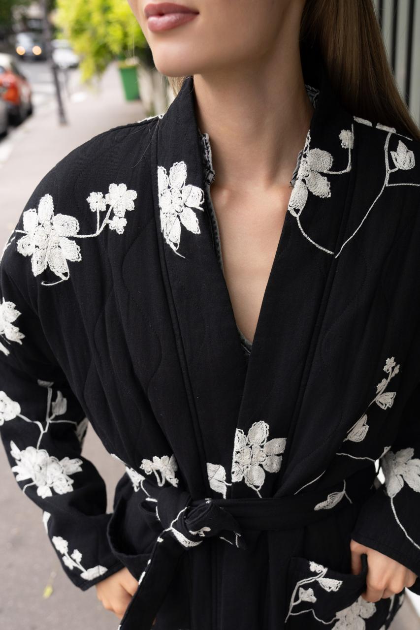 Jacket embroidered black